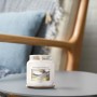 Bougie Parfumée Yankee Candle Classic Medium Jar Candles Talc en poudre 411 g: Plus de 300.000 produits de grandes marques en ve