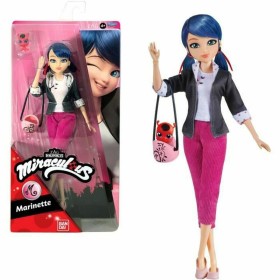 Poupée Bandai Marinette 26 cm: Plus de 300.000 produits de grandes marques en vente directe à prix usine sur cadeaufou.com. Labe