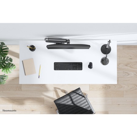 Support de table d'écran Neomounts DS70-450BL1: Plus de 300.000 produits de grandes marques en vente directe à prix usine sur ca