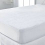 Protecteur de matelas TODAY: Plus de 300.000 produits de grandes marques en vente directe à prix usine sur cadeaufou.com. Label 