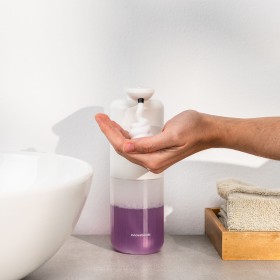 Distributeur Automatique Rechargeable de Savon Moussant Bitefom InnovaGoods: Plus de 300.000 produits de grandes marques en vent