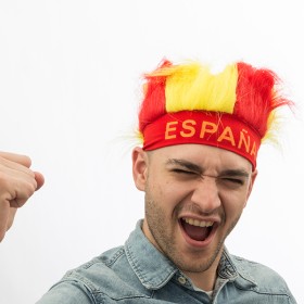 Bonnet Perruque Drapeau Espagne: Plus de 300.000 produits de grandes marques en vente directe à prix usine sur cadeaufou.com. La