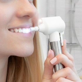 Blanchisseur et Polisseur Dentaire Pearlsher InnovaGoods: Plus de 300.000 produits de grandes marques en vente directe à prix us
