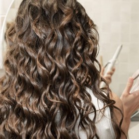 Fer à friser Cecotec SurfCare Curly: Plus de 300.000 produits de grandes marques en vente directe à prix usine sur cadeaufou.com