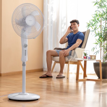 Ventilateur sur Pied InnovaGoods Freshinn Blanc 45 W: Plus de 300.000 produits de grandes marques en vente directe à prix usine 