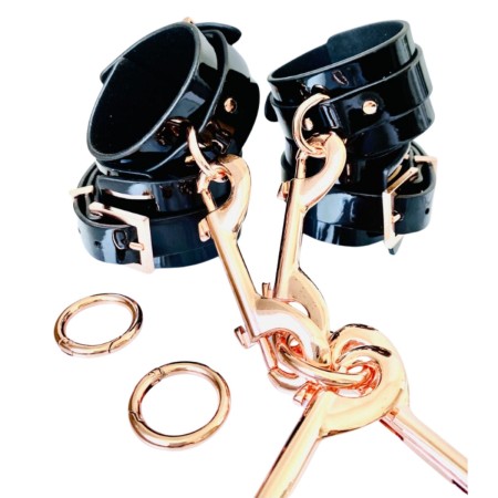 Menottes Kinky Diva Noir: Plus de 300.000 produits de grandes marques en vente directe à prix usine sur cadeaufou.com. Label bou