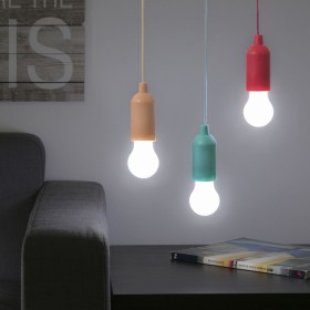 Ampoule LED Portable avec Cordon Bulby InnovaGoods: Plus de 300.000 produits de grandes marques en vente directe à prix usine su