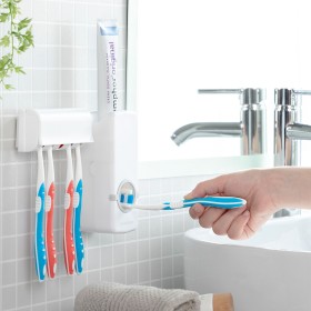 Distributeur de Dentifrice avec Porte Brosse à Dents Diseeth InnovaGoods: Plus de 300.000 produits de grandes marques en vente d