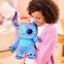 Peluche sonore Stitch 30 cm: Plus de 300.000 produits de grandes marques en vente directe à prix usine sur cadeaufou.com. Label 